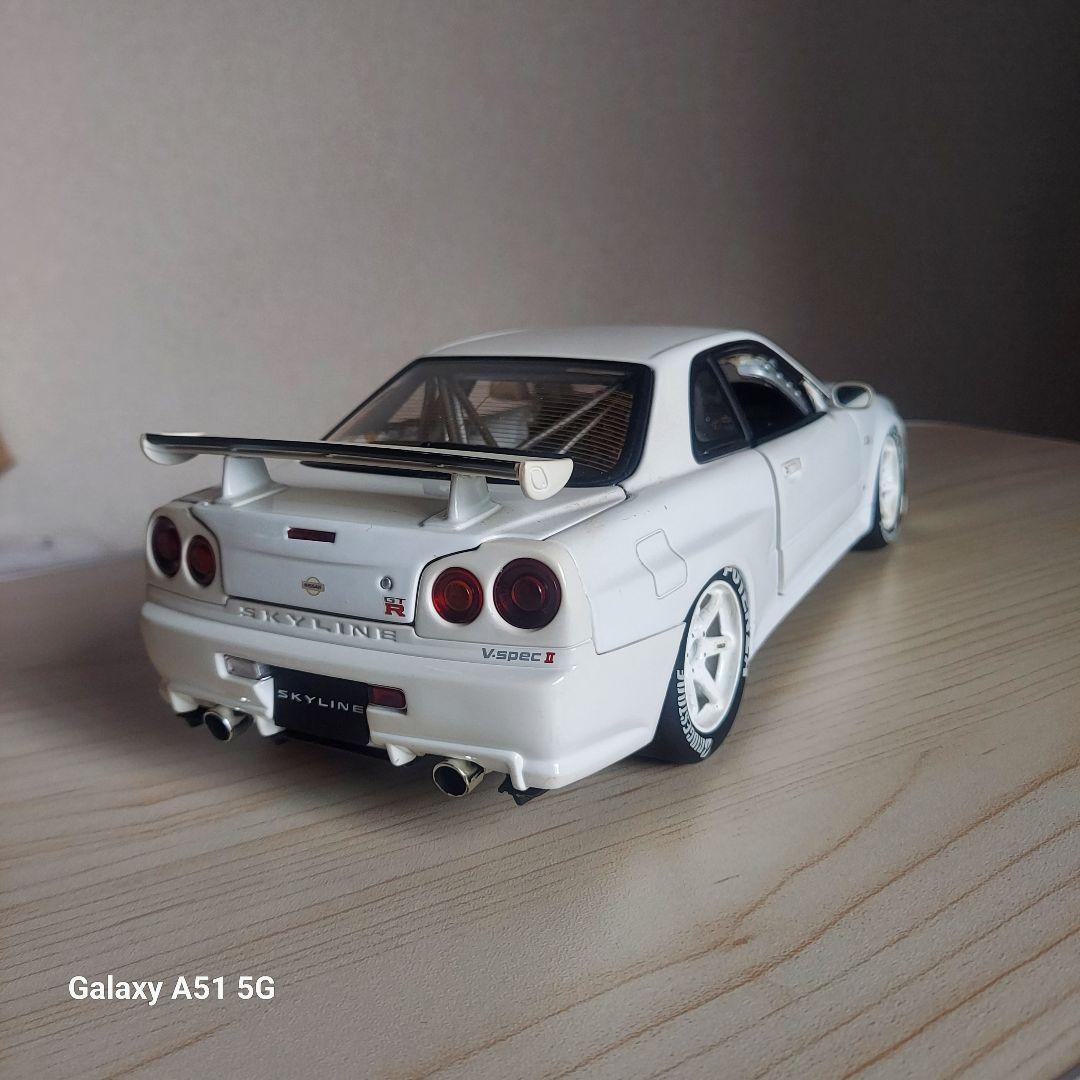 Tomtom1/18 日産スカイライン　GT-R R34 ホワイトミニカー