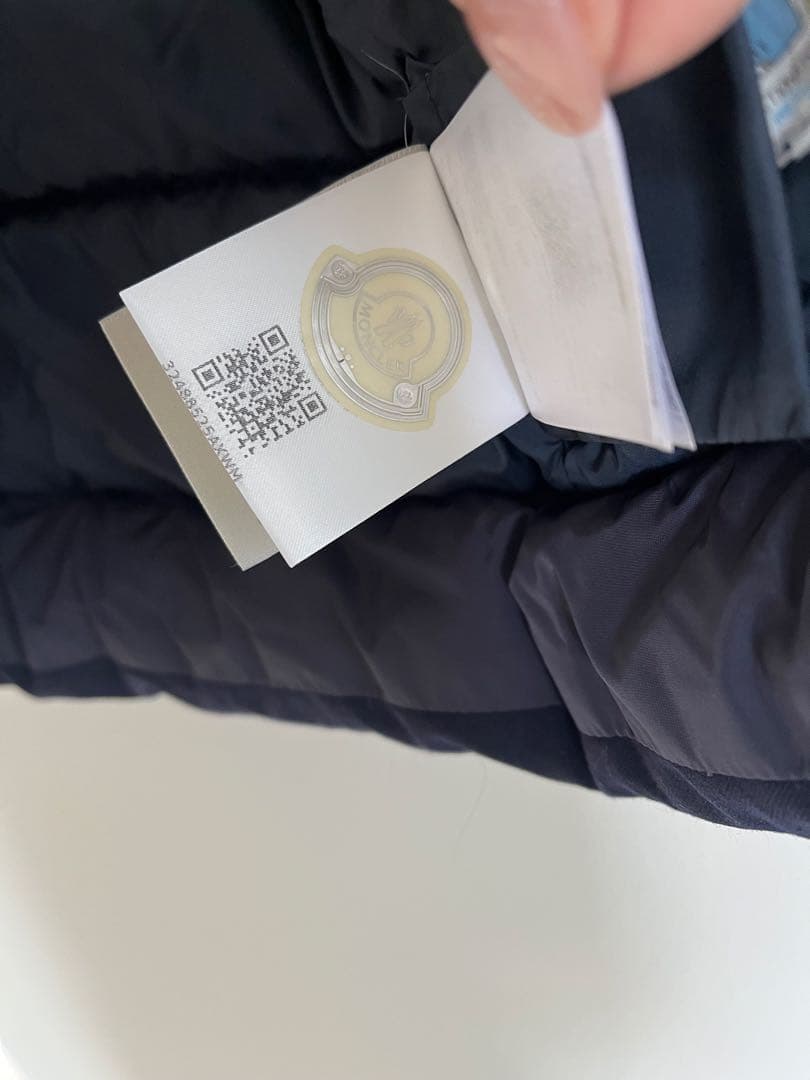 gina⭐︎モンクレール　80 ダウンジャケット ネイビー