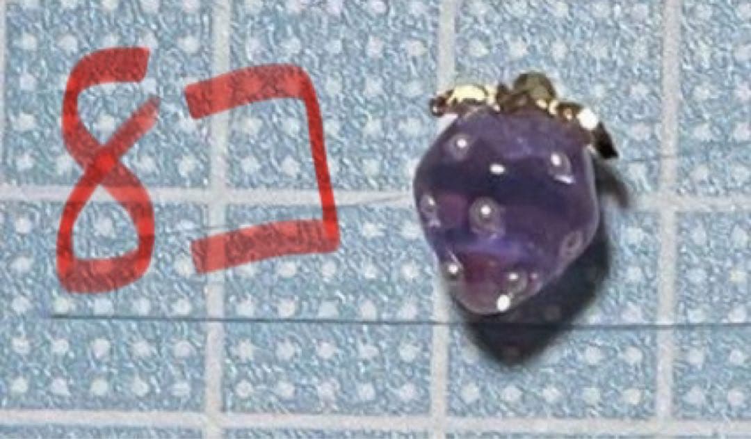 すももん ♡プロフ必読様　いちごちチャーム