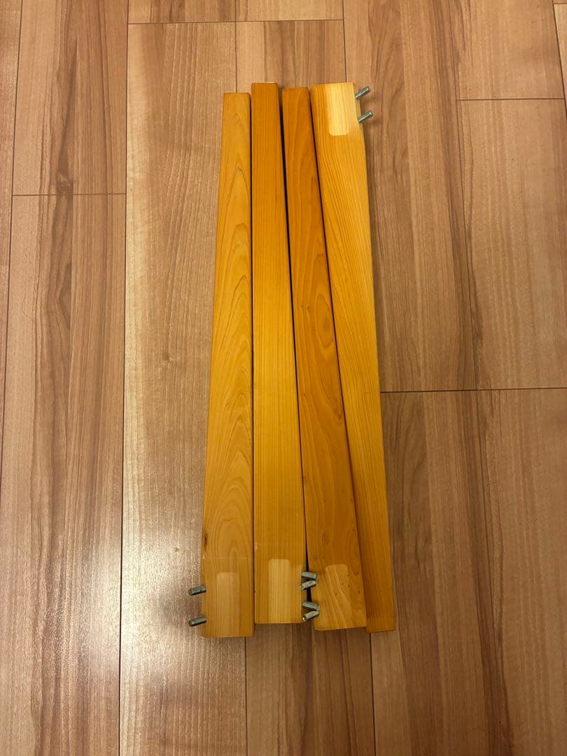 送料込価格！キシル　ダイニンテーブル 100cm くるみ材