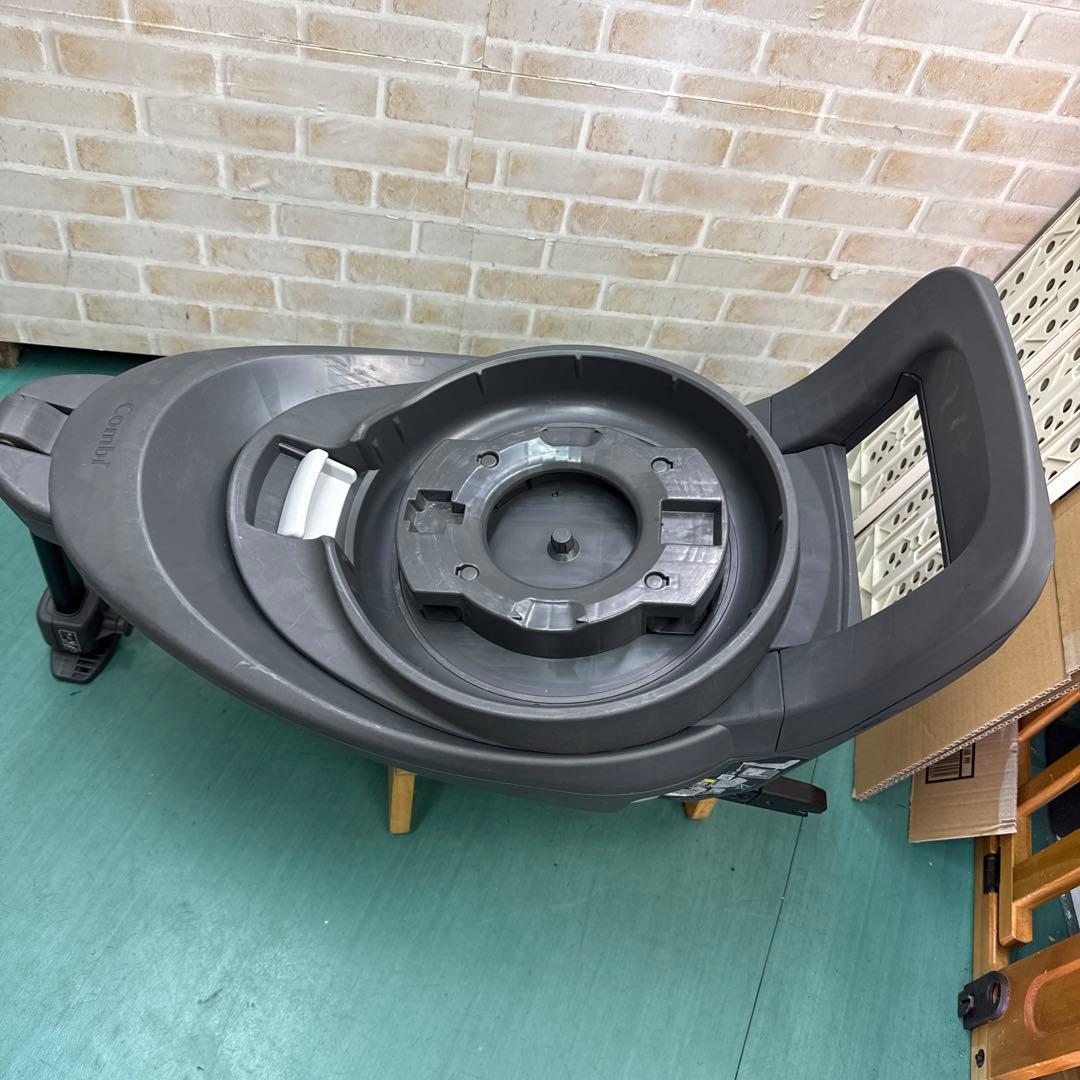 コンビ THE S plus ISOFIX エッグショック チャイルドシート