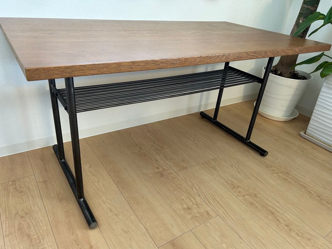 ニコアンド　クラシックダイナーシリーズ　ダイニングテーブル