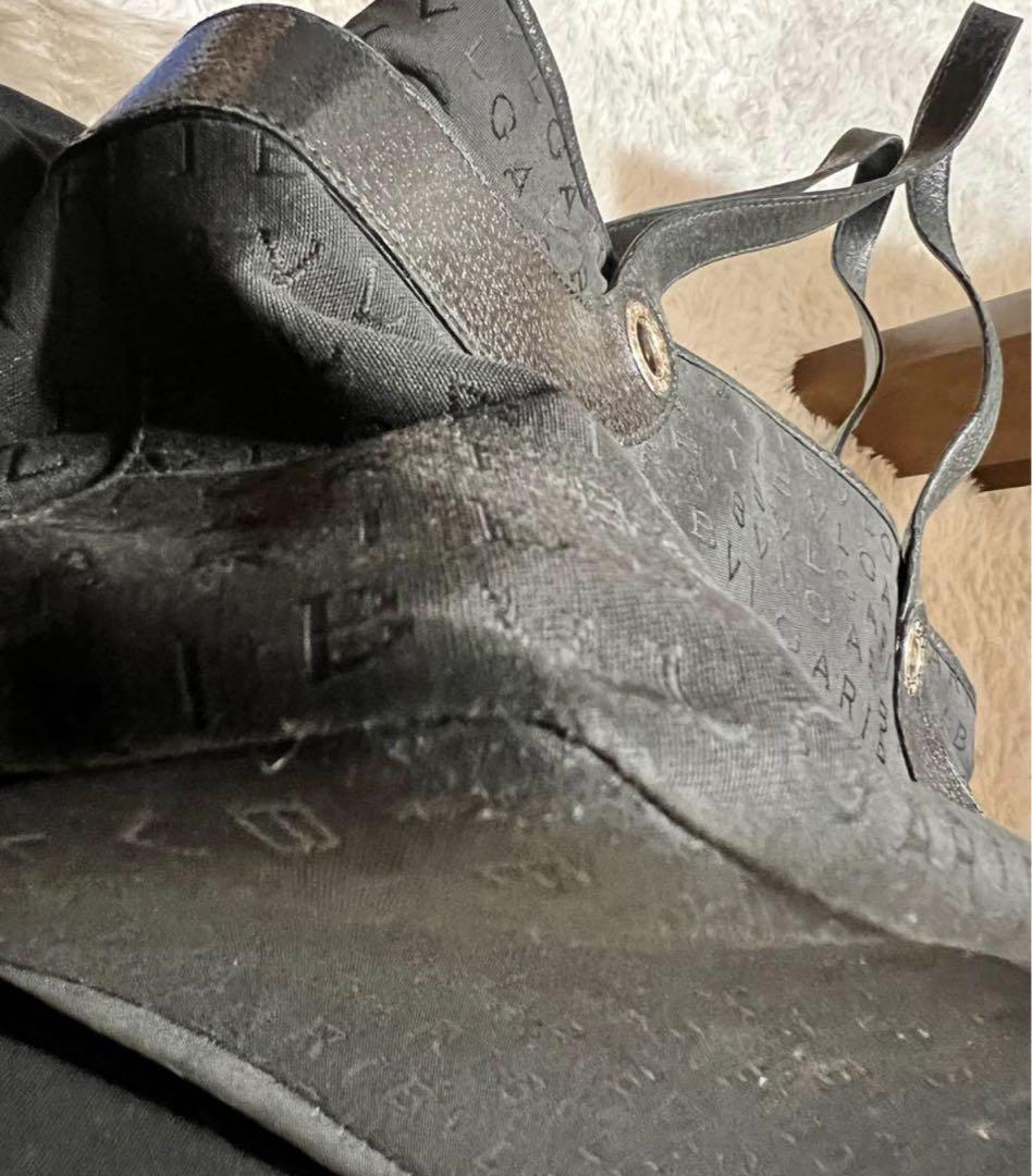 BVLGARI ブラック ショルダーバッグ