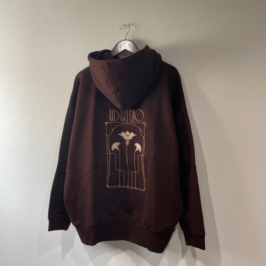 NIL DUE/NIL UN TOKYO パーカー