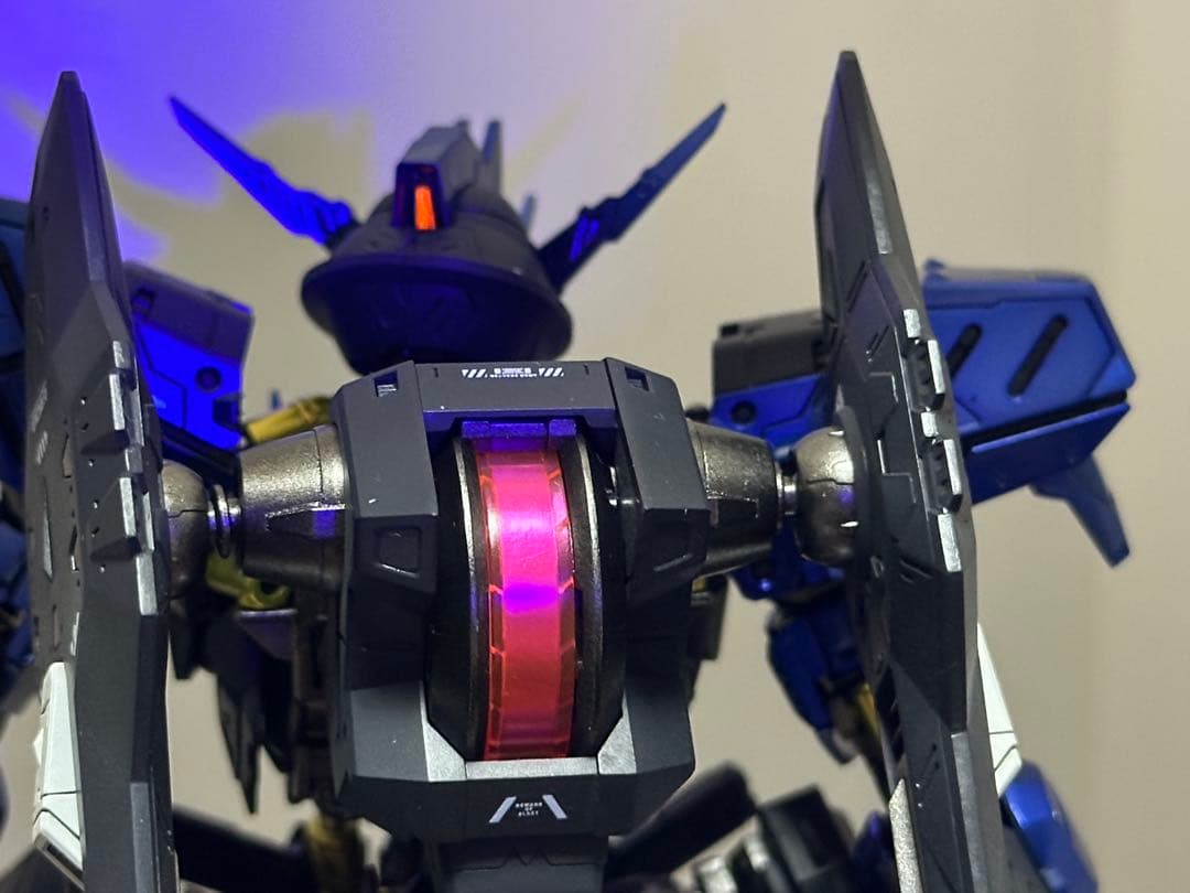 MG 1/100 ガンダムヴィダール 全塗改修完成品