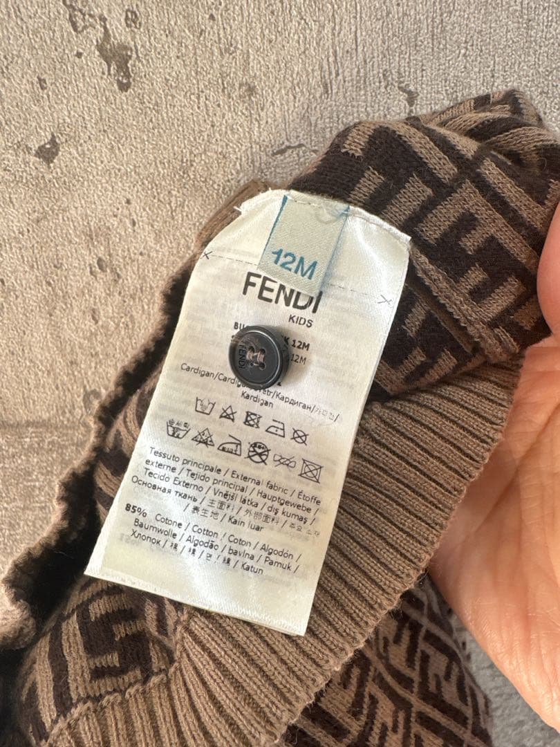 FENDI ベビーウサギ耳ニットアウター