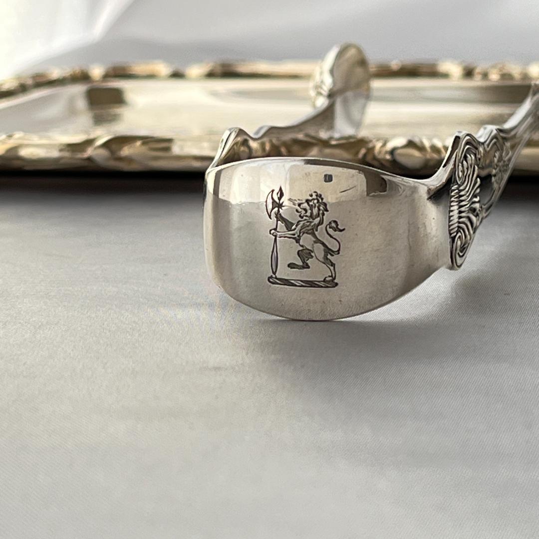 【英国】 キングスパターンのアイストング 【シルバープレート】