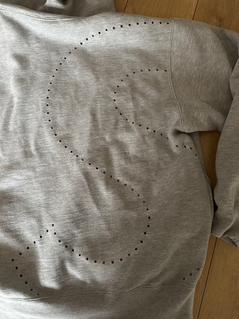 Supreme シュプリーム　フード付きパーカー