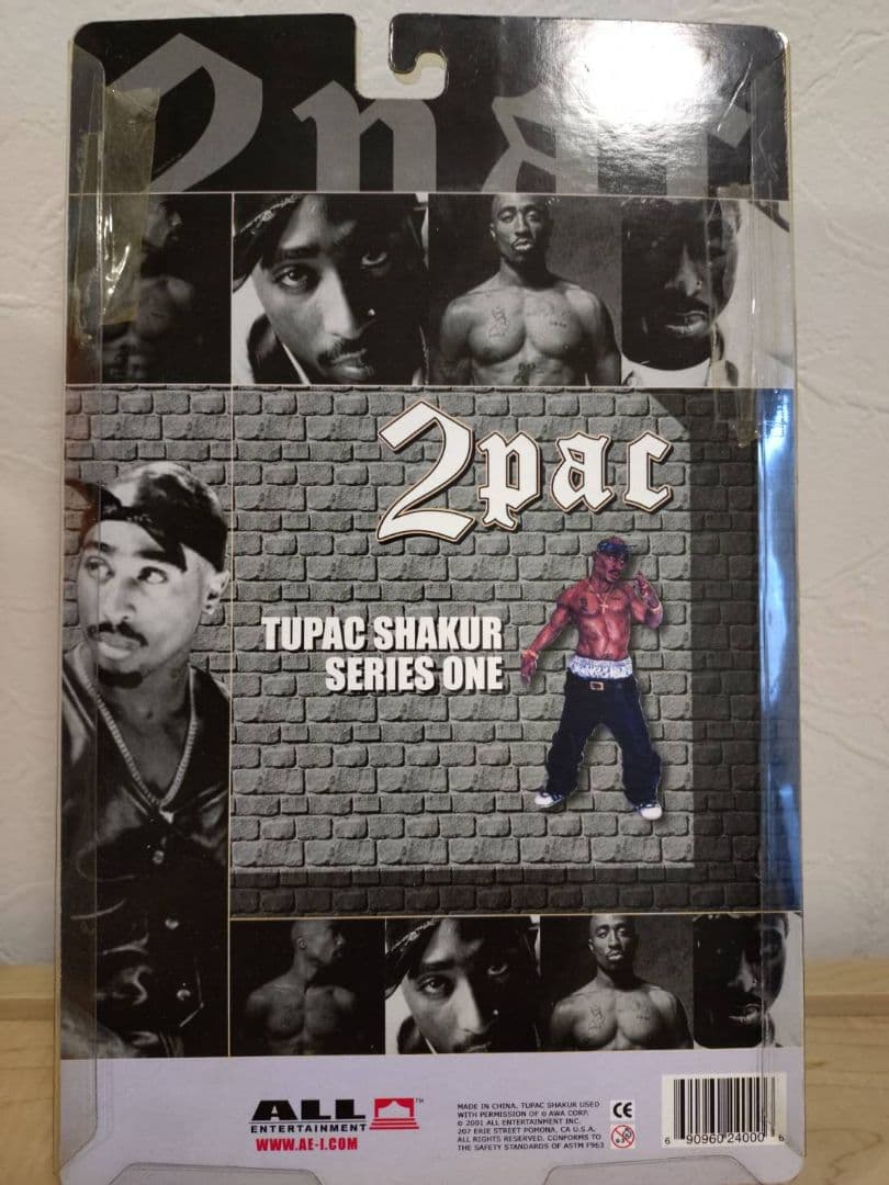 2PAC シャクール限定フィギュア