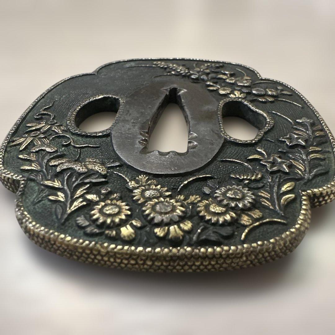 刀装具，秋草紋，秋草圖，鍔（つば）