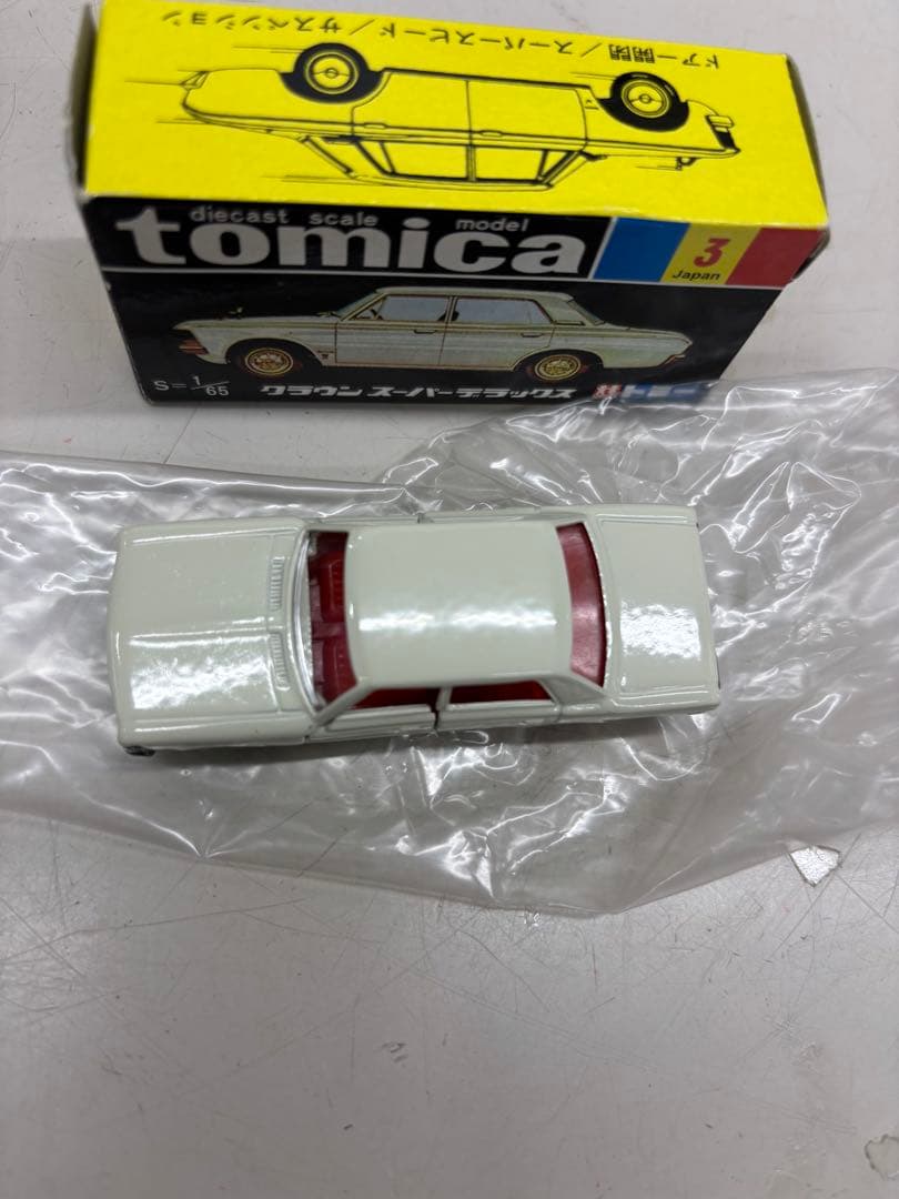 N9887【未使用】黒トミカ　クラウンスーパーデラックス