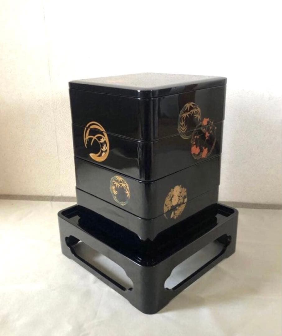 能登 輪島塗 花丸四君子蒔絵四段重箱 二枚蓋 重台付 漆器 重箱 未使用品