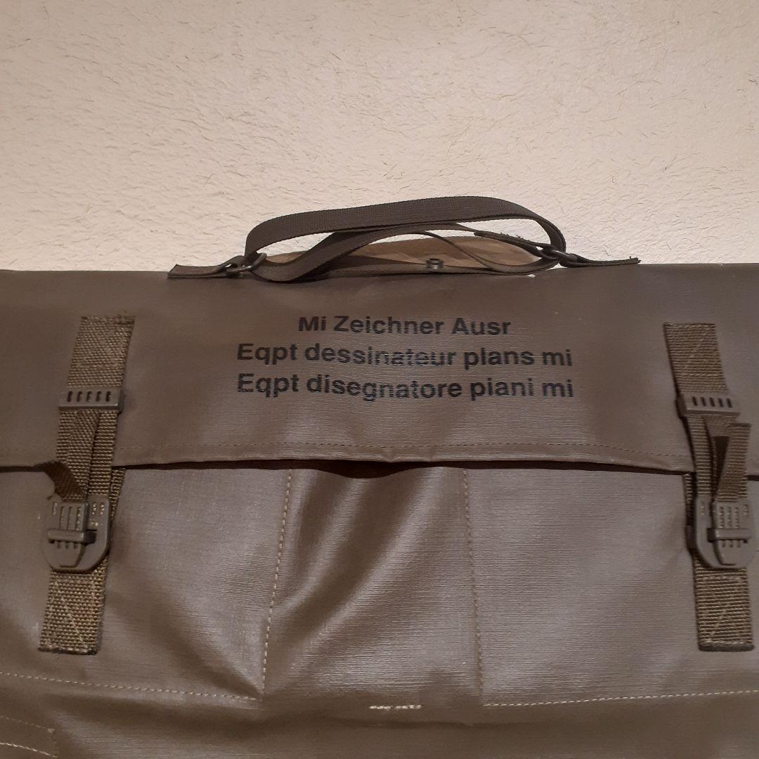 スイス軍　製図士装備バッグ　ミリタリーバッグ
