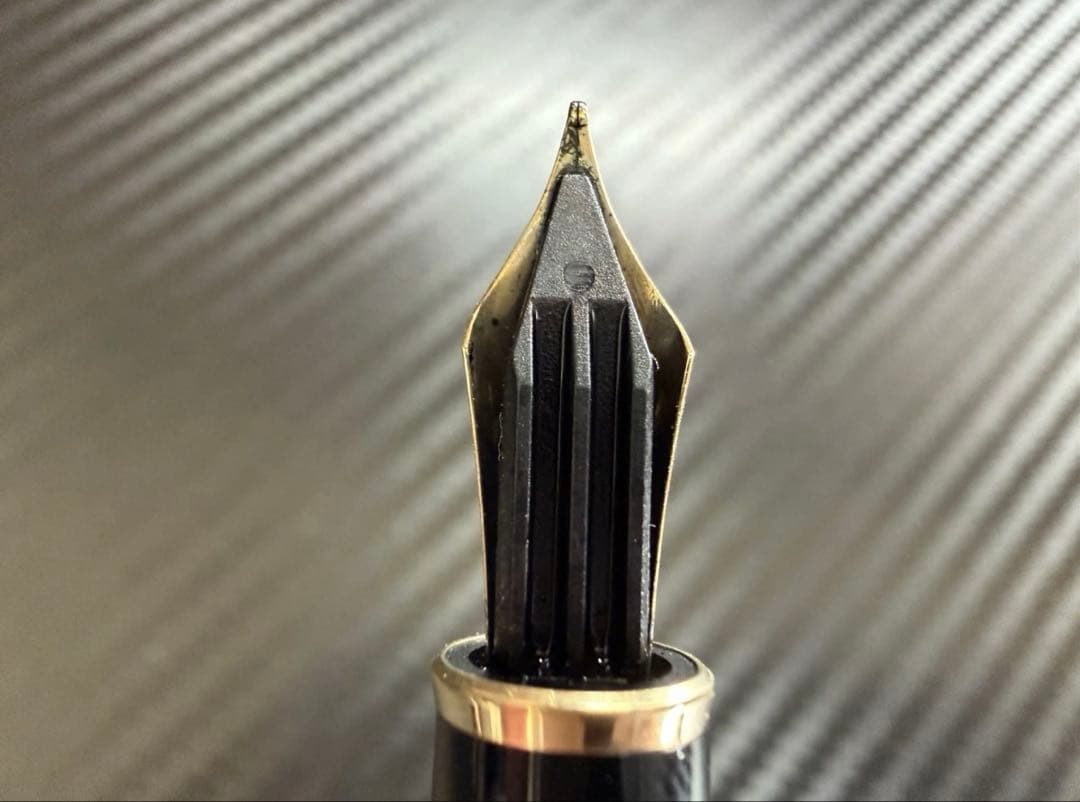 極美品 モンブラン マイスターシュテュック 144 ブラック 中白 M