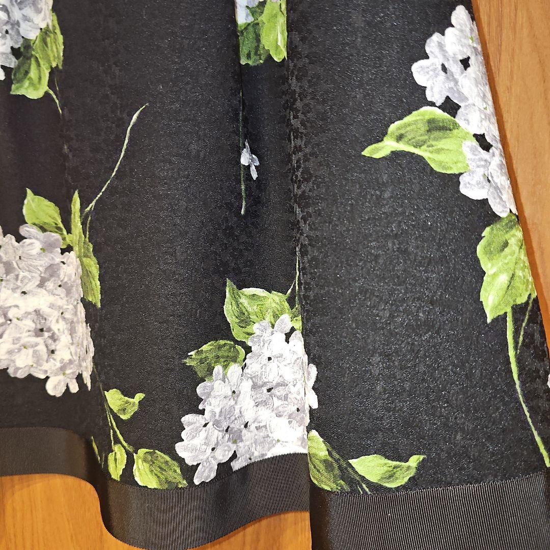 2024年AW♡紫陽花柄フレアスカート 黒　42サイズ