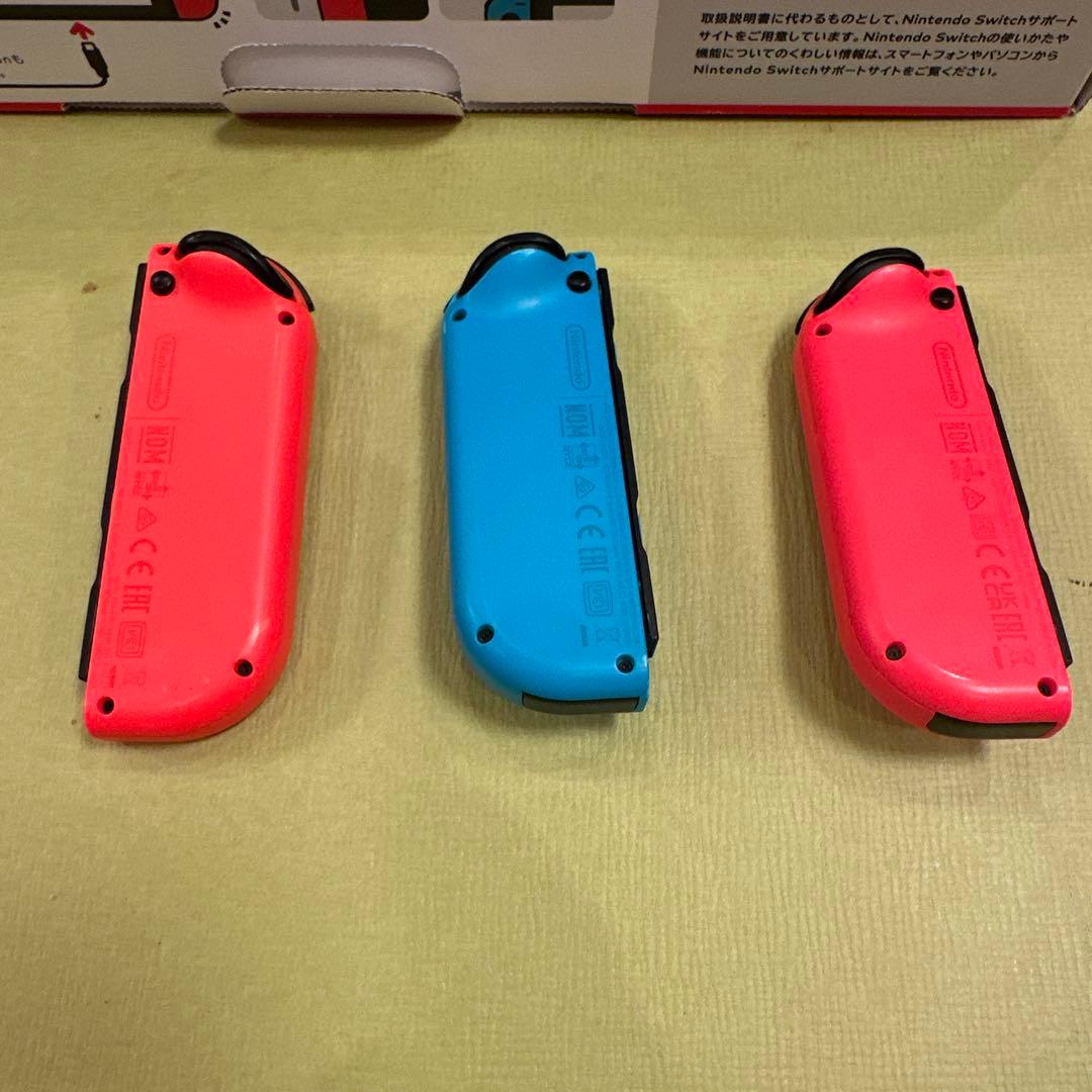 ニンテンドースイッチ　本体　コントローラー3点