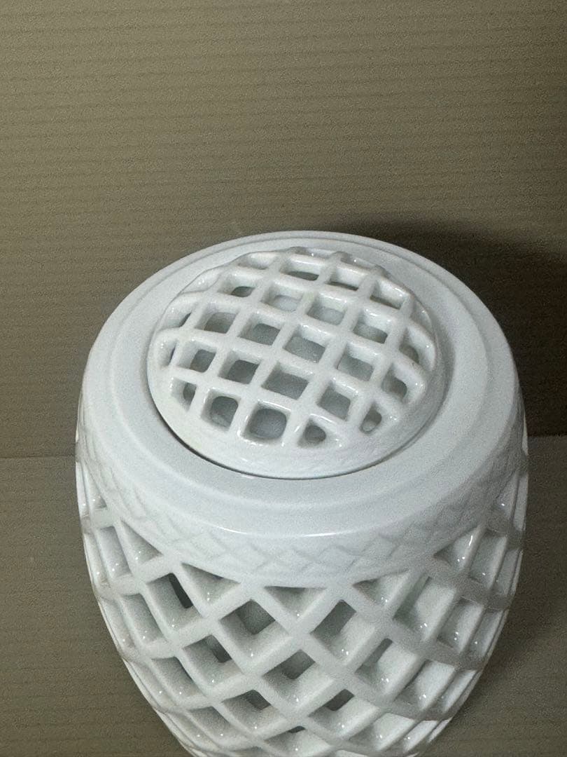 2182 鍋島焼 白磁 透かし 香炉 美術品・アンティーク・コレクション