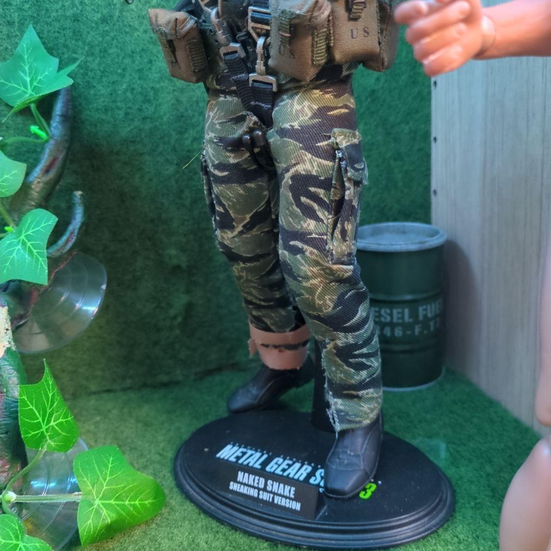 ユ*読様 hottoys 1/6 ネイキッドスネーク カスタム品