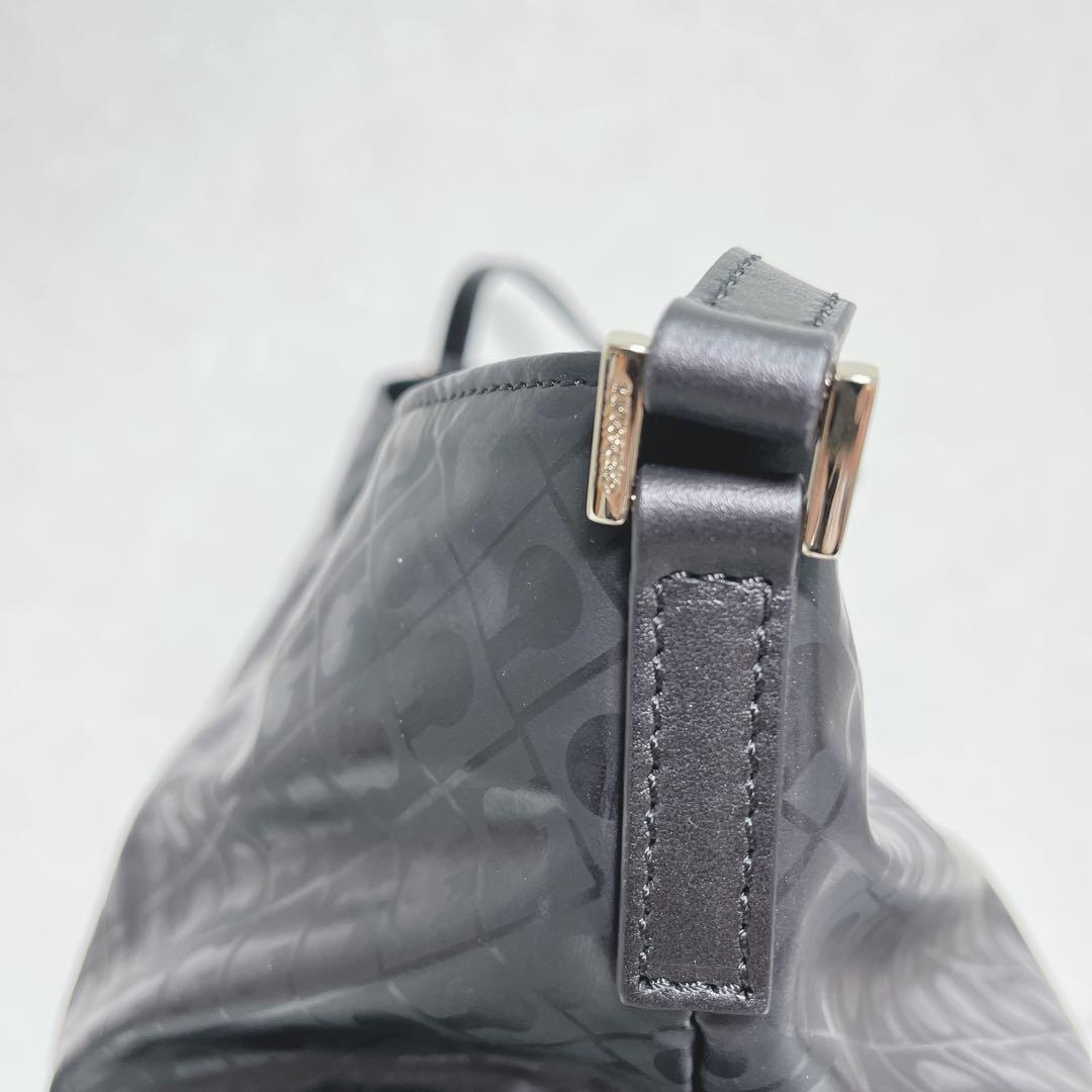 GHERARDINI ソフティ 総柄 黒 ワンショルダーバッグ 大容量