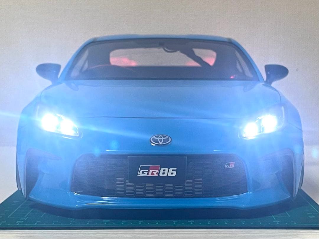 タミヤラジコンボディ　GR86 ブライトブルー風