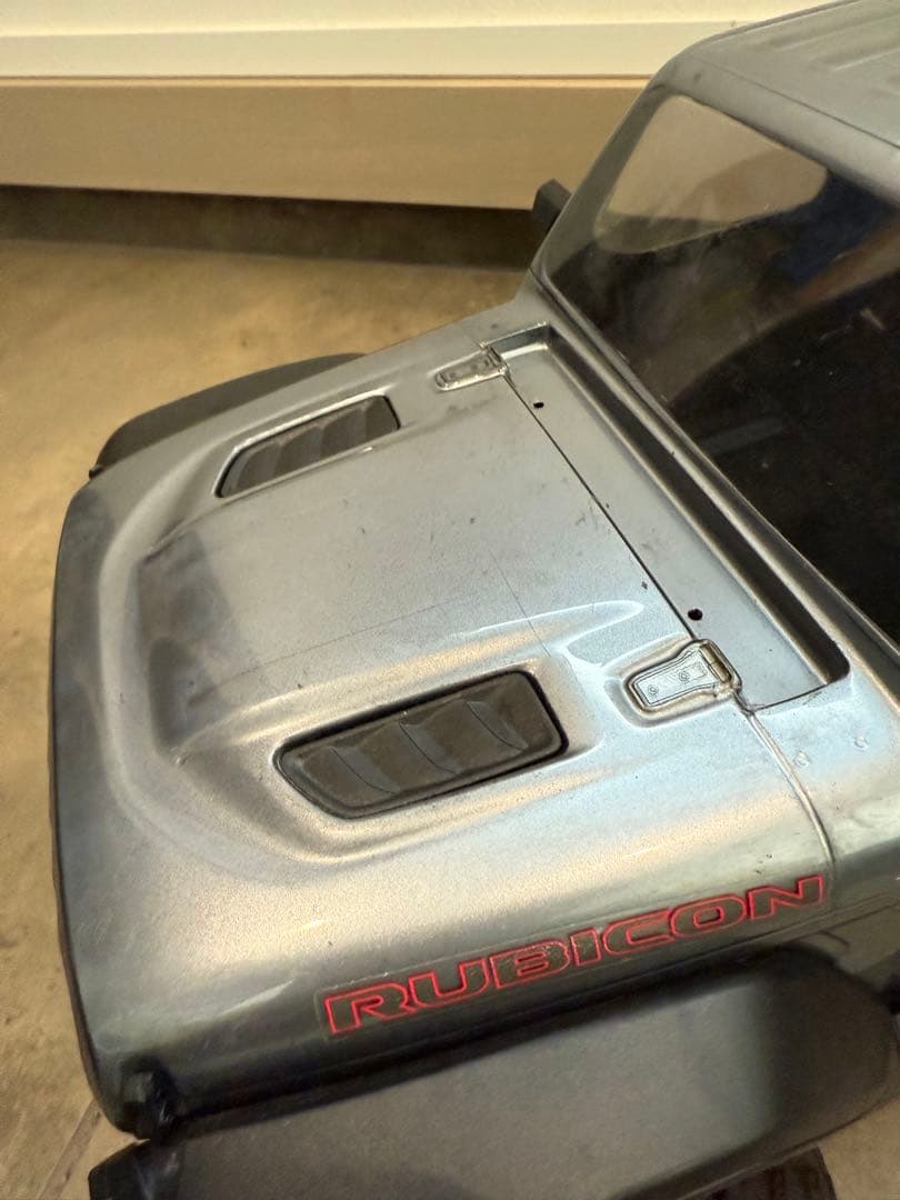 アキシャル　SCX10 Ⅲ ラングラー　シャーシ下廻りキズ少ない