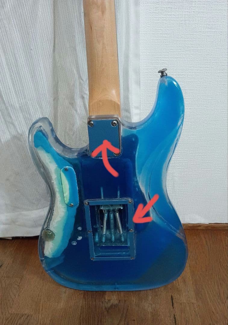 エレキギター アクリル透明 ストラトタイプ LED・WAVE・クラゲ仕様