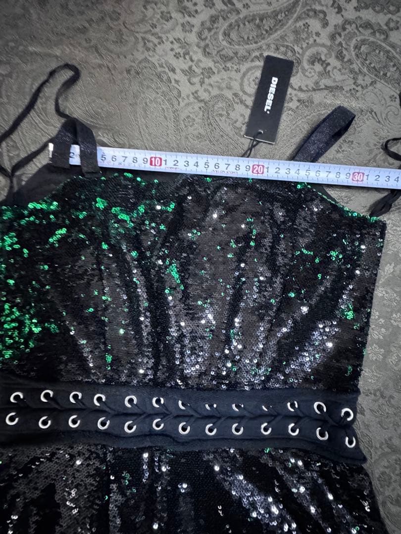 お値下げ中【新品未使用タグ付き】DIESEL総スパンコール ドレス／ワンピース