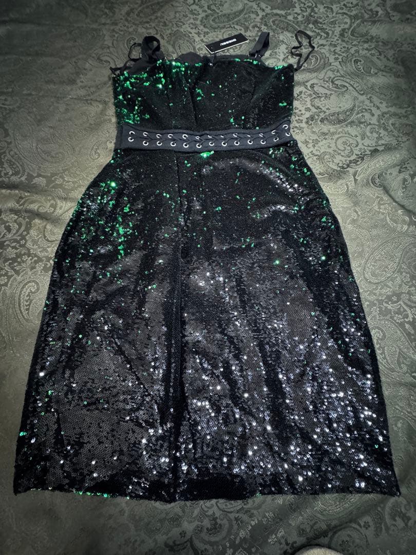 お値下げ中【新品未使用タグ付き】DIESEL総スパンコール ドレス／ワンピース