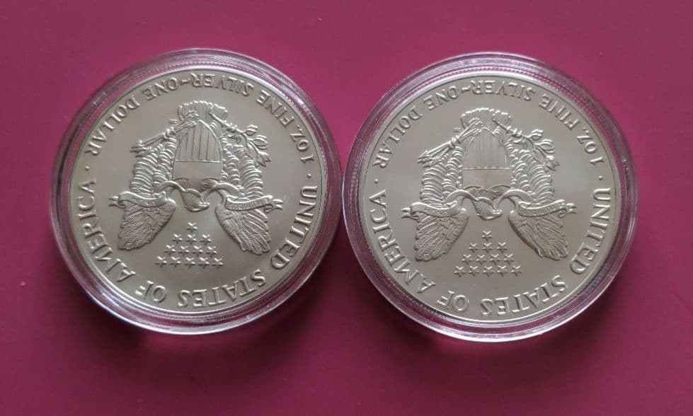 アメリカイーグル銀貨1オンスカプセルケース入1987年と1990年2枚セット