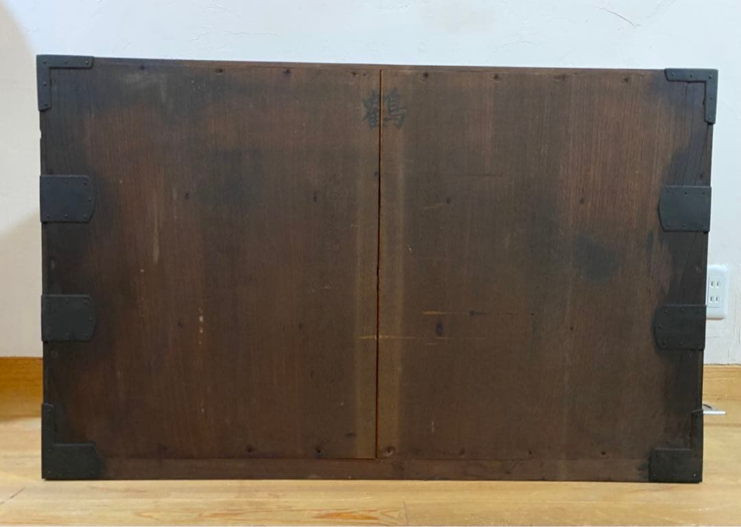 欅の玉杢が美しい骨董箪笥 アンティークチェスト