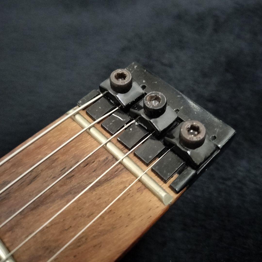 ヘッドレスギター コピーモデル