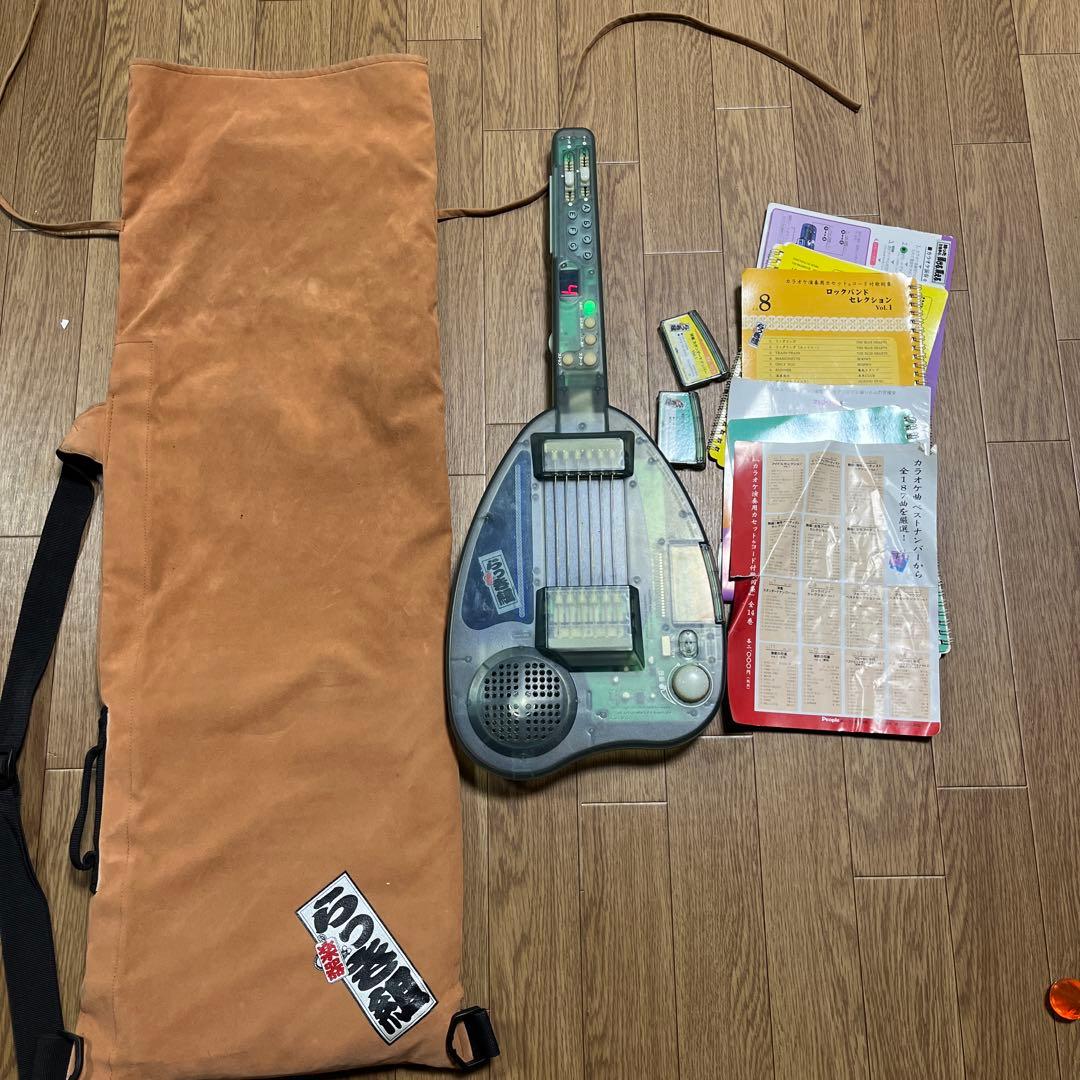 希少 楽器 らっき組 持った時から弾ける・唄える 電子ギター　カラオケ 希少 楽器 らっき組 持った時から弾ける・唄える 電子ギター カラオケ
