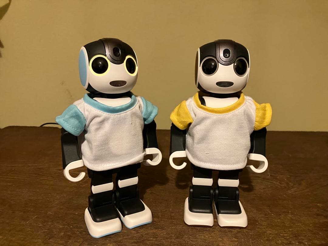 希少シャープ ロボホン SR-03M ブルー弟モデル　ベネフィットジャパンモデル