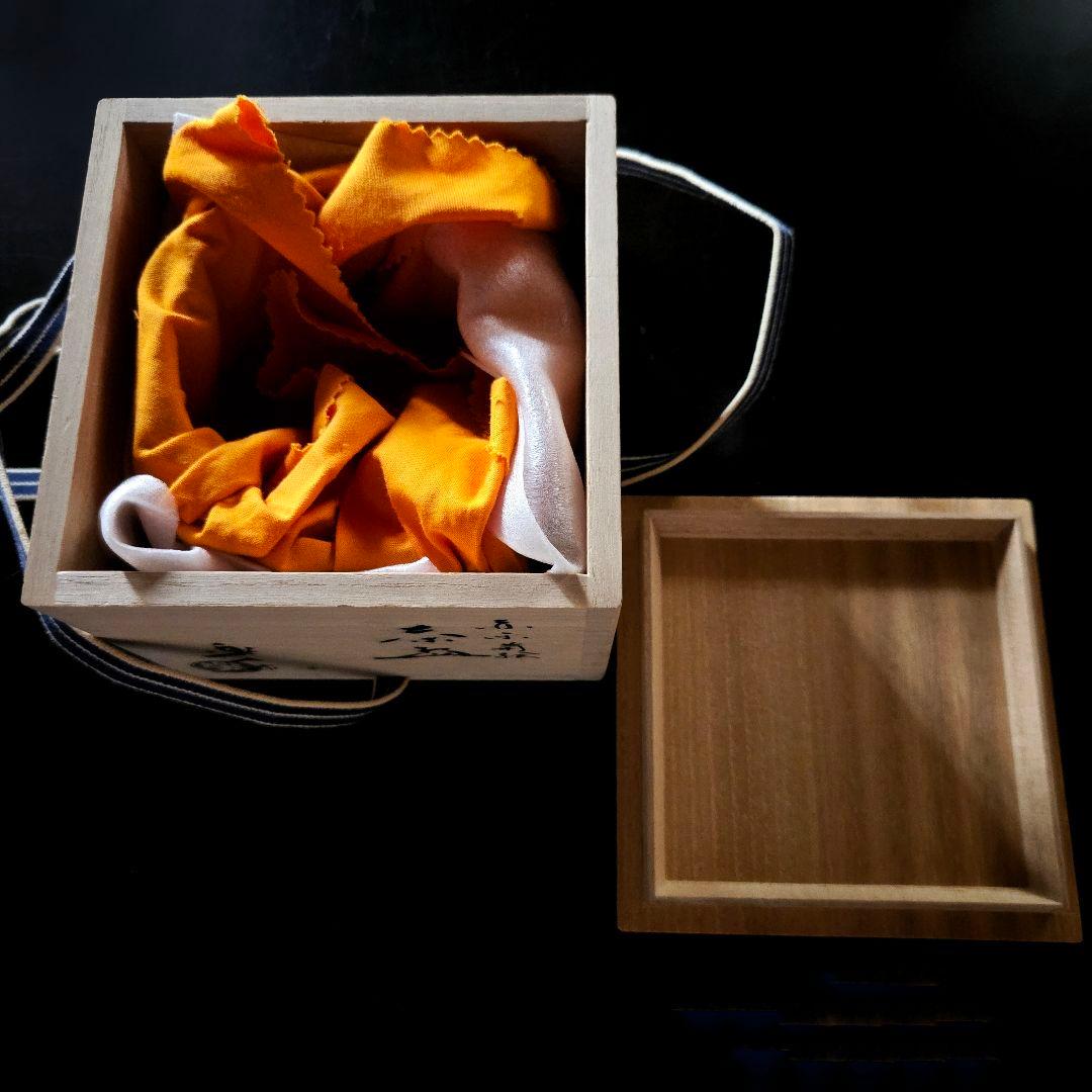 《美品》吉村楽入 赤楽茶碗 白菊 金箔 抹茶茶碗 共箱/布/説明書つき