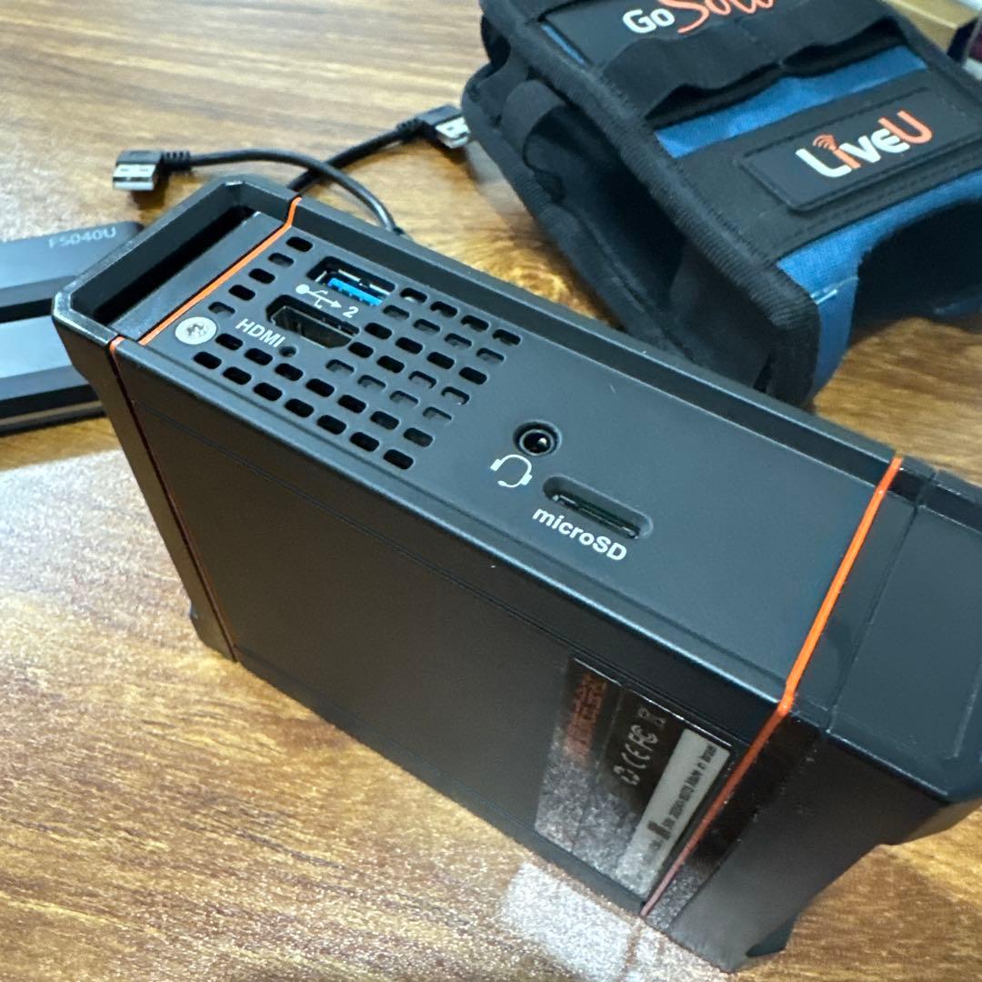 LiveU Solo＋FUJISOFT FS040U x2 モバイル配信セット