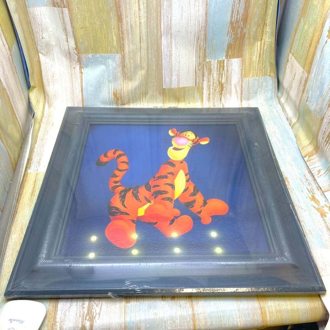 新品☆くまのプーさん Winnie the Pooh ティガー 油絵風 額縁