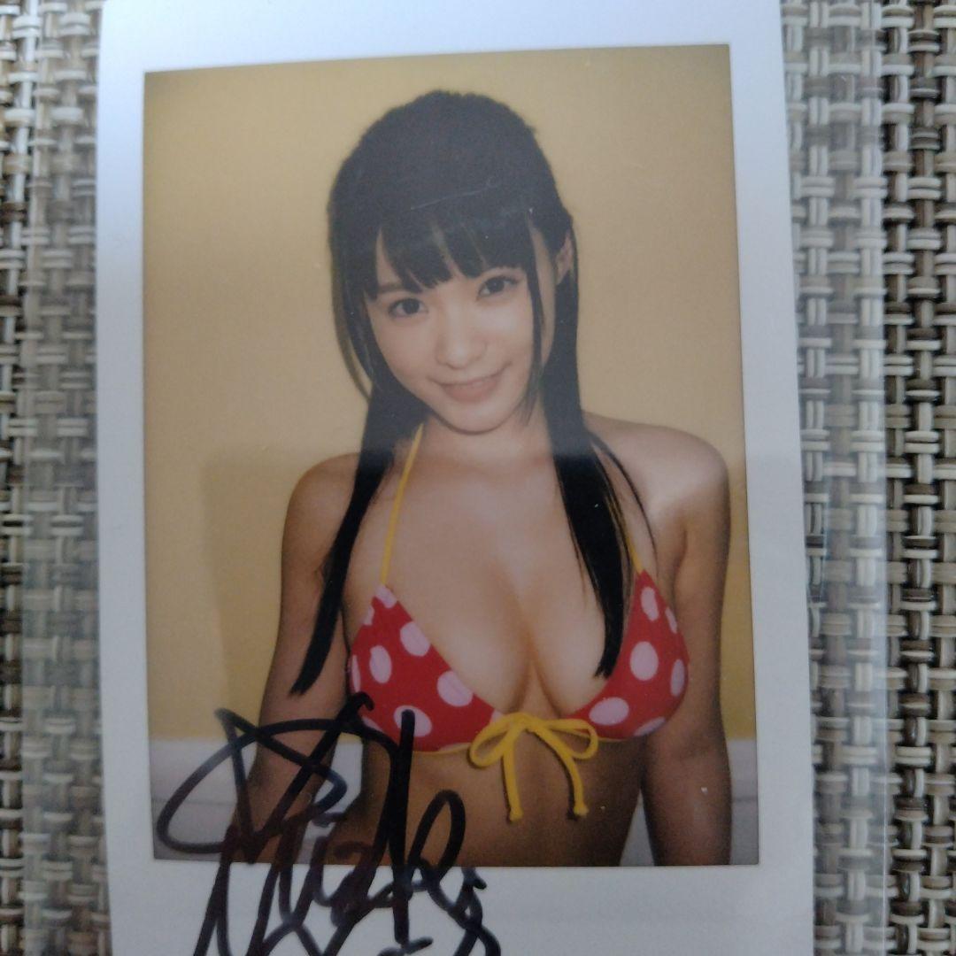 星名美津紀 サイン入りチェキ赤 水着