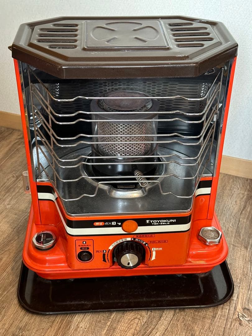 整備済み オレンジ色 トヨクニ 石油ストーブ 昭和レトロ 82年製