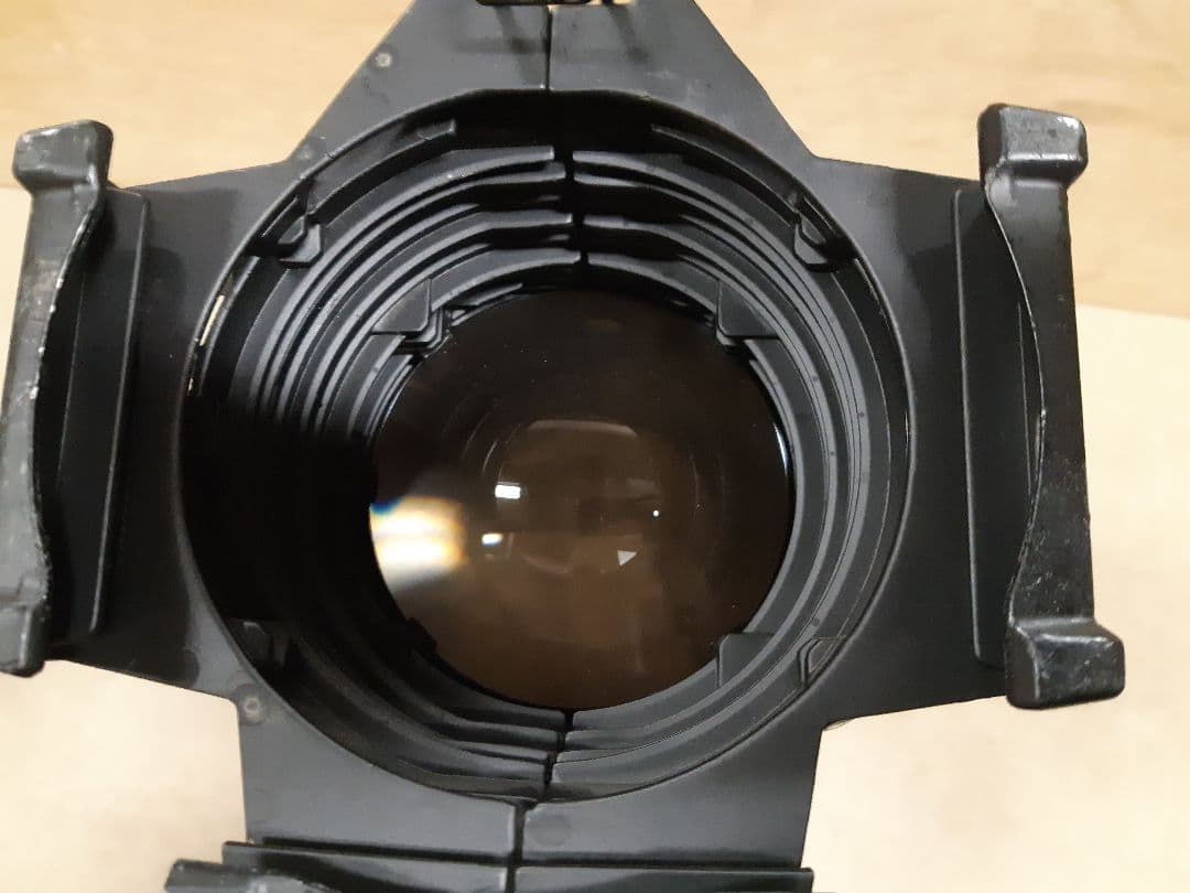 エリプソイダル スポット ETC Source Four