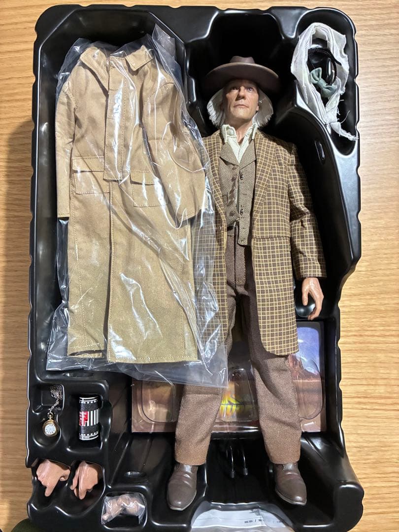 BACK TO THE FUTURE III ドク・ブラウン 1/6スケール