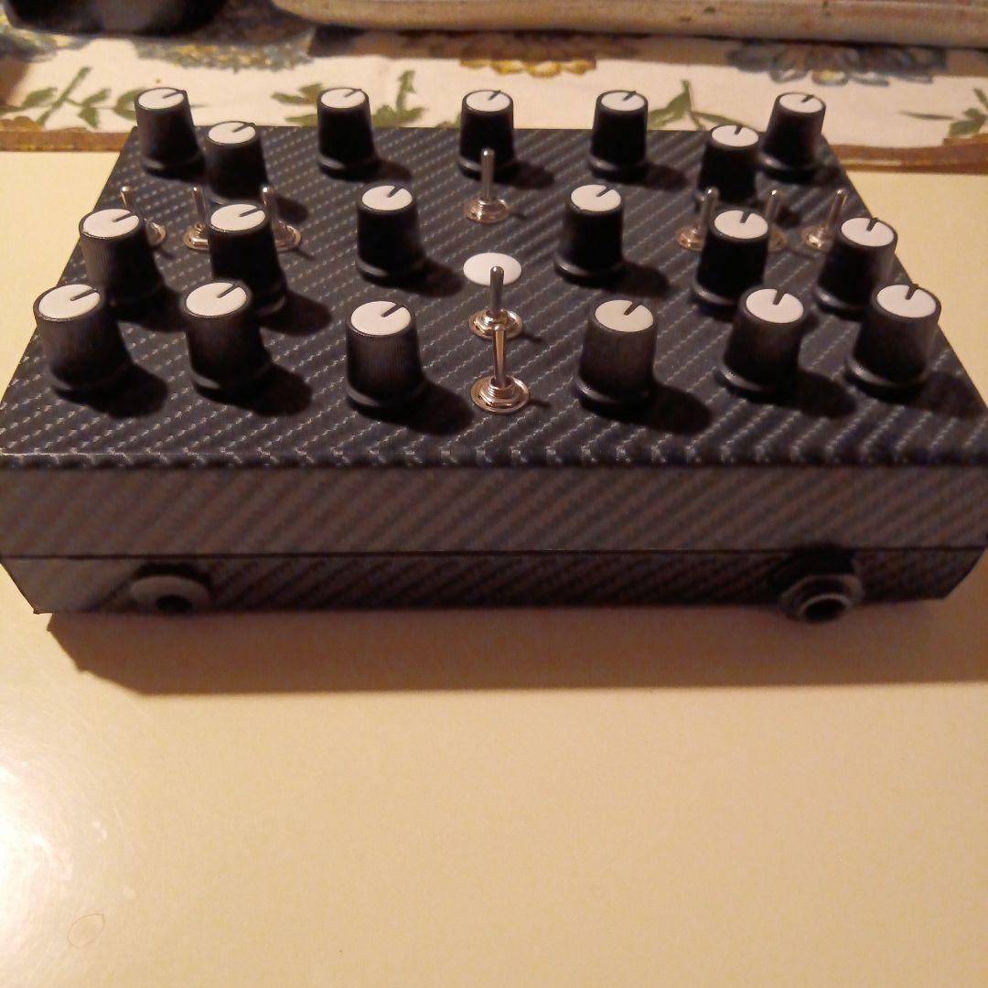 ロシア　手作り　ドローンシンセサイザー　Sound object 2