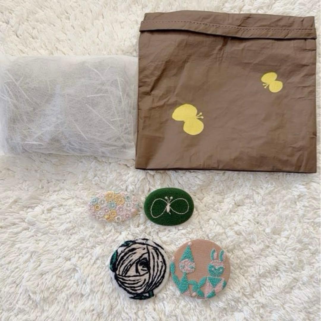 《完売品》正規品 ミナペルホネン サンキューベリーバッジ 4個セット 袋付