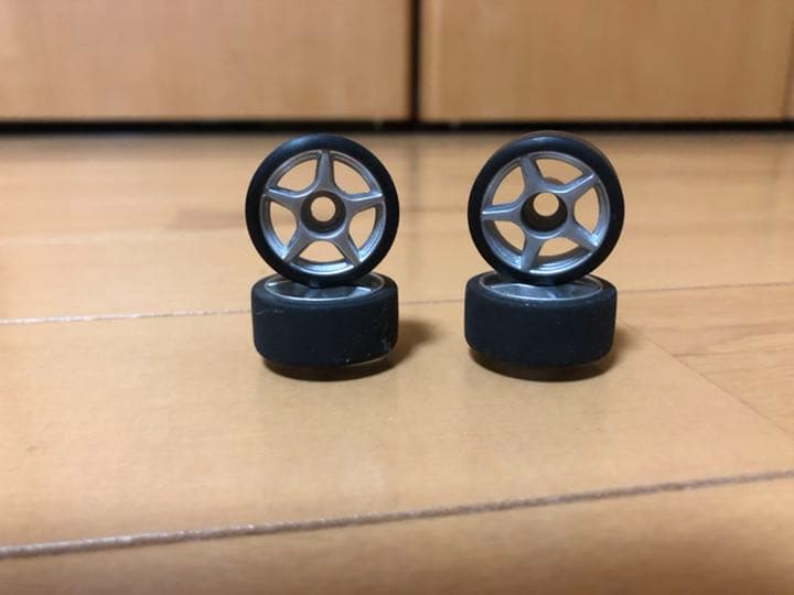 ミニッツMR03 LaFerrariボディ アルミパーツ多用 その1