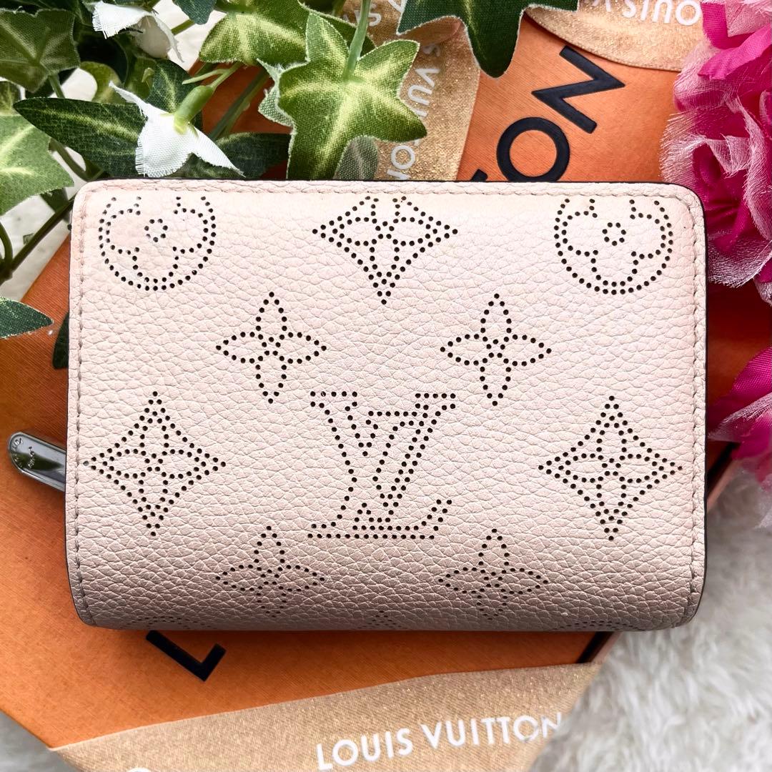 極美品 希少カラー ルイヴィトン マヒナ ポルトフォイユ クレア 薄い