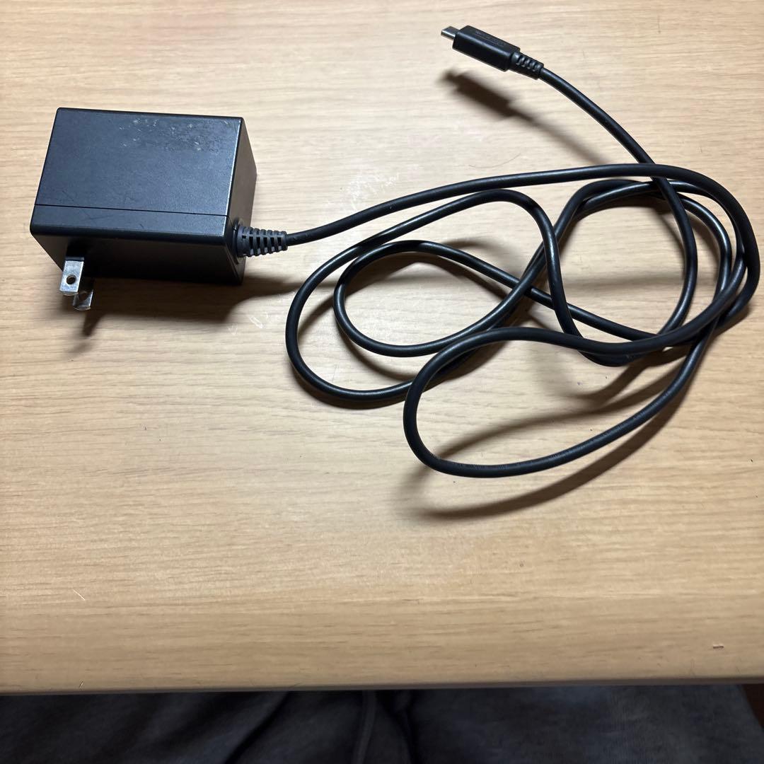 ジャンク品Nintendo Switch 本体 青/赤 充電器付き