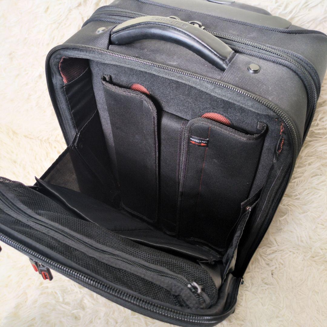 サムソナイト キャリーケース 4輪 大容量 バリスティックナイロン 2層式