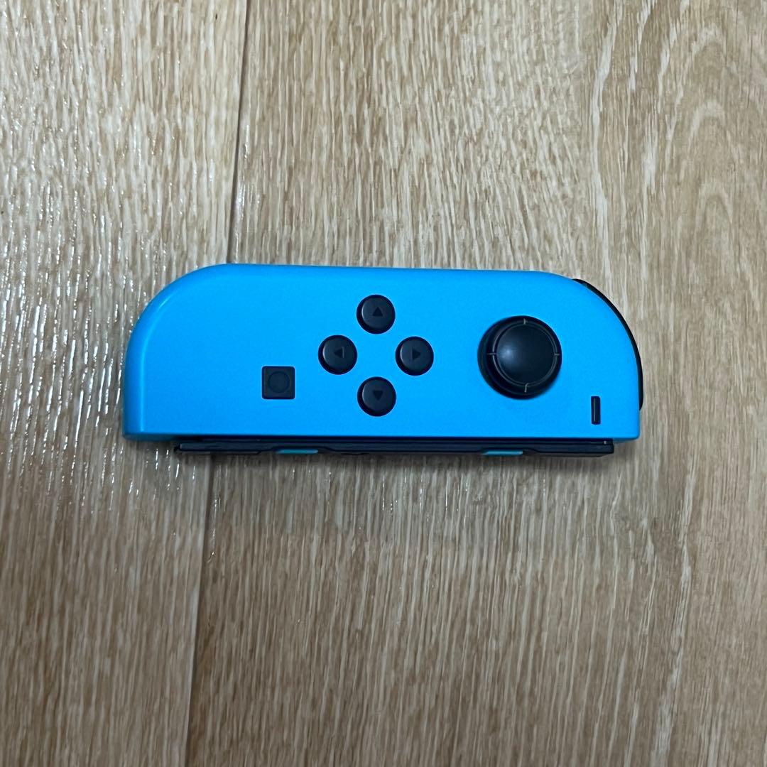 ま*ん様 【本体ジャンク】Nintendo Switch + ジョイコン 複数ま