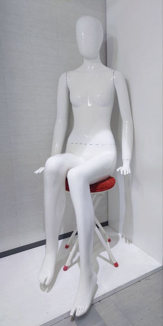 【送料込み】座りポーズ　リアルマネキン　トルソー　レディース　婦人　9号 送料込み】座りポーズ リアルマネキン トルソー レディース 婦人 9号