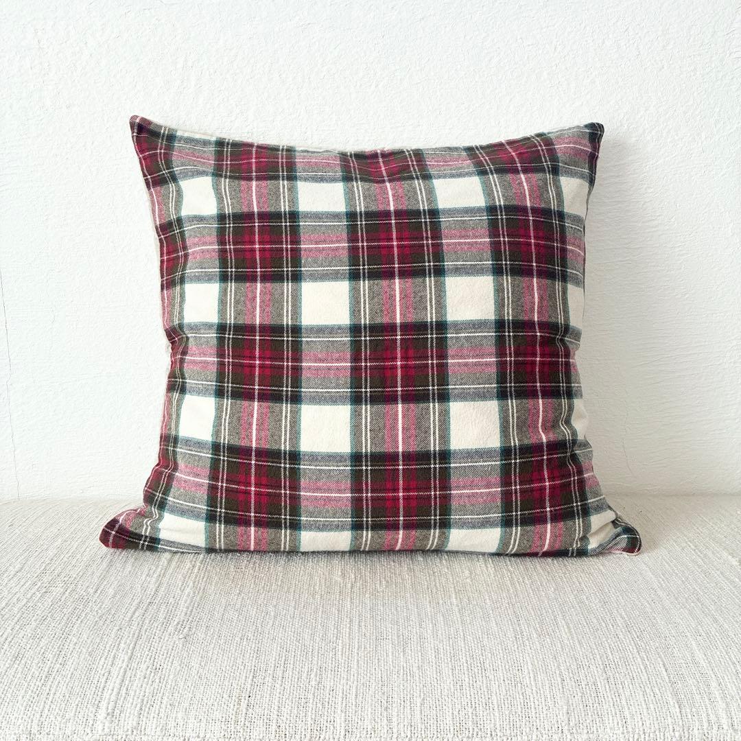 R*t様 ZARA  ザラホーム クリスマスクッション2点セット