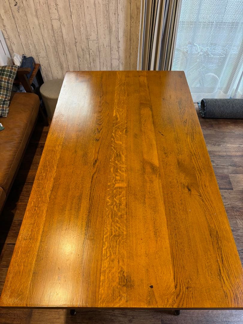 ビーカンパニー　ダイニングテーブル